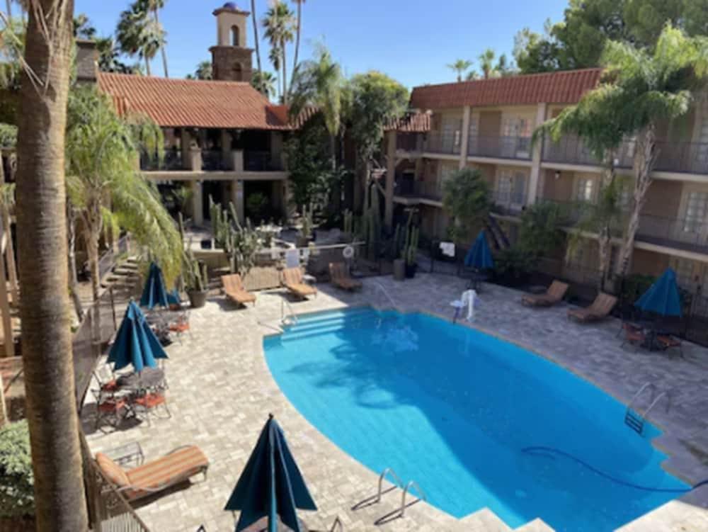 Doubletree Suites By Hilton Tucson-Williams Center Exterior foto